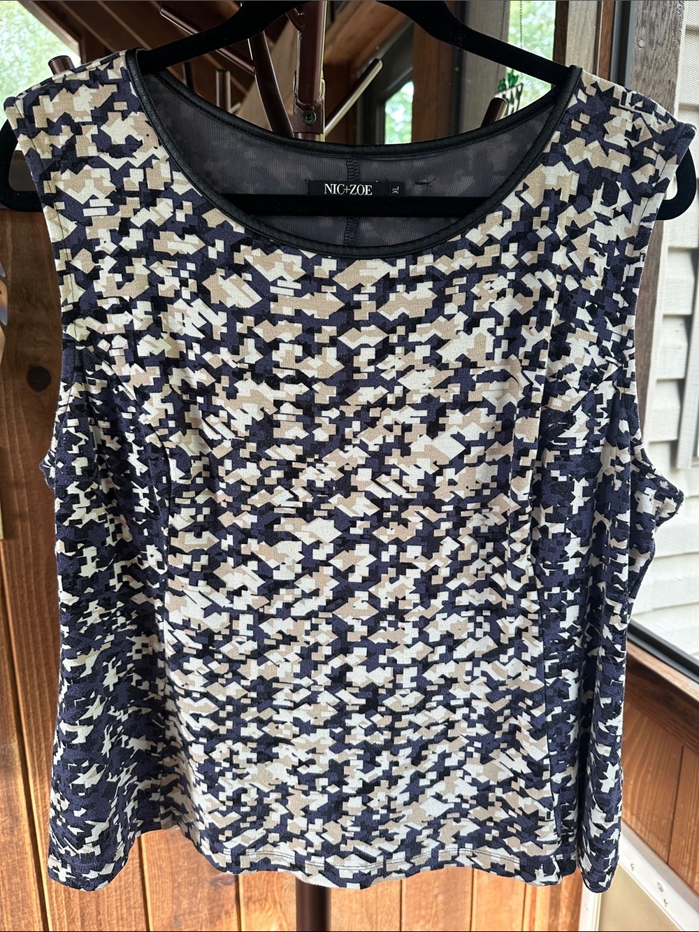 NIC+ZOE Navy and Cream Geometric Sleeveless Tank
